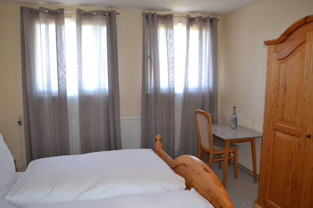 Black Forest Rooms กราเฟินเฮาเซน ภายนอก รูปภาพ