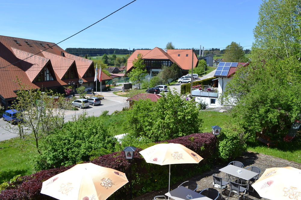 Black Forest Rooms กราเฟินเฮาเซน ภายนอก รูปภาพ