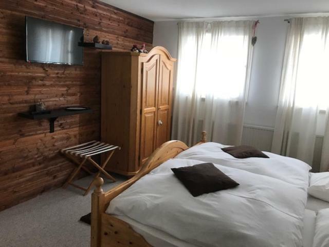 Black Forest Rooms กราเฟินเฮาเซน ภายนอก รูปภาพ